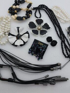 Lot Of Black & White Jewelry Bead Necklace, Brooch /  Pin , Earrings, Bracelet